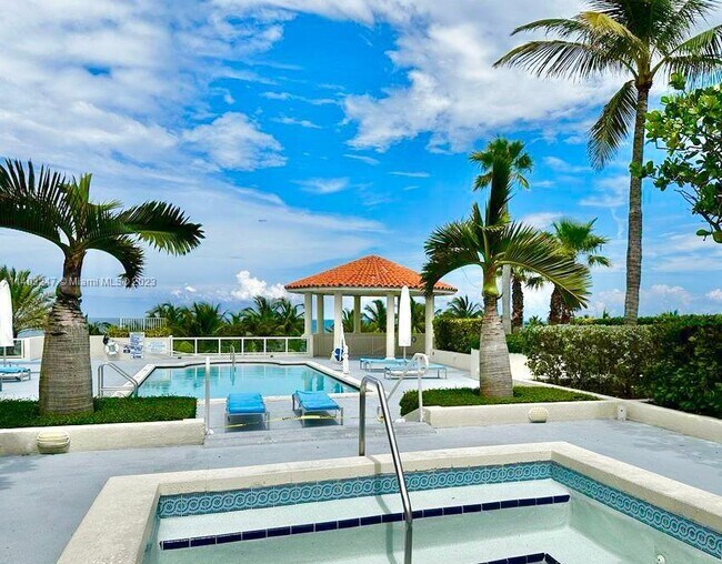 Building Photo - 7330 Ocean Terrace