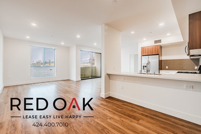 Building Photo - 5727 La Mirada Ave