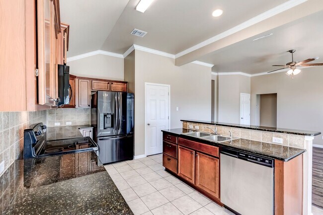 Building Photo - 7431 Amber Meadow Loop