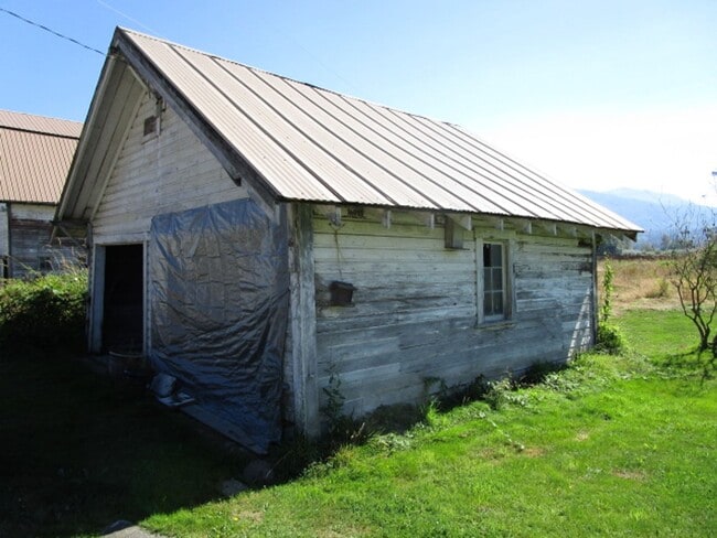 Building Photo - 25512 Minkler Rd