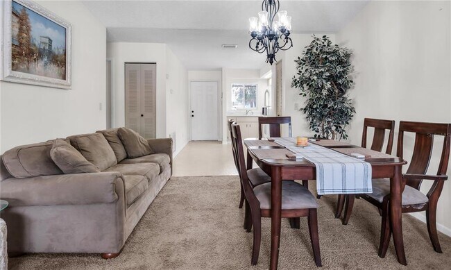 Building Photo - 845 Orchid Springs Dr