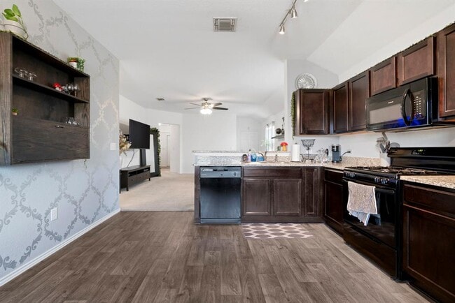 Building Photo - 3512 Batson Dr