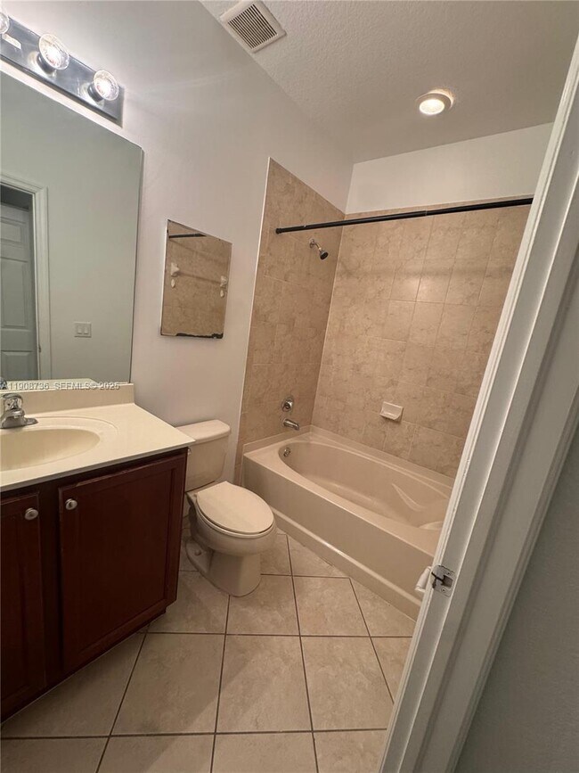 Building Photo - 11605 NW 89th St