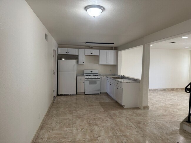 Building Photo - Home for rent-Otay Mesa West