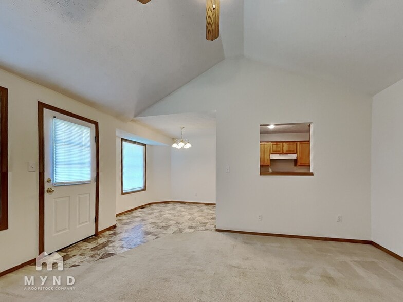 Building Photo - 1721 Windmill Way