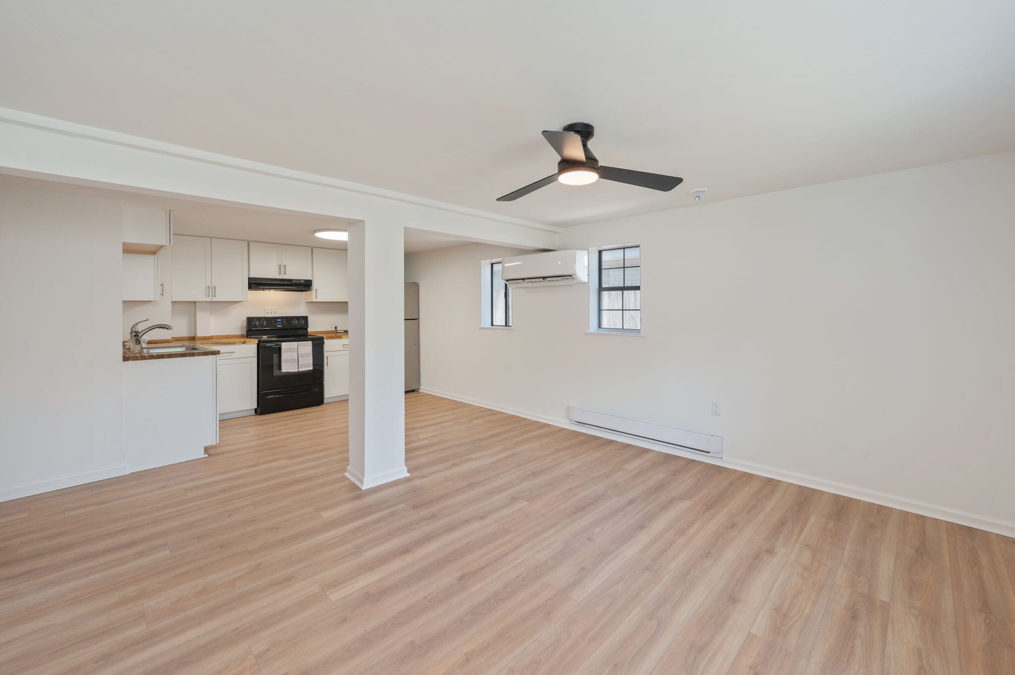 Building Photo - 1002 High Grove Ct