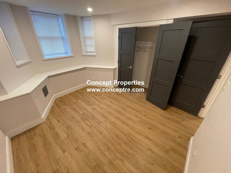 Building Photo - 11 Highland Park Ave