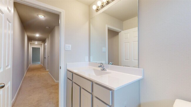 Building Photo - 519 Dr. Martin Luther King Jr. Dr.