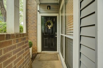 Building Photo - 2506 Cranbrook Ln