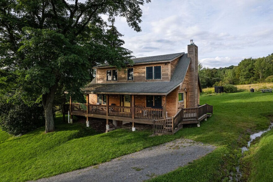 Building Photo - 444 John Rice Rd