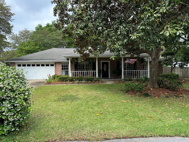 Building Photo - 1670 Parkside Cir