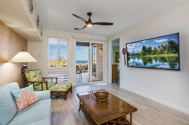 Building Photo - Furnished 2 Bedroom Condo in Town!