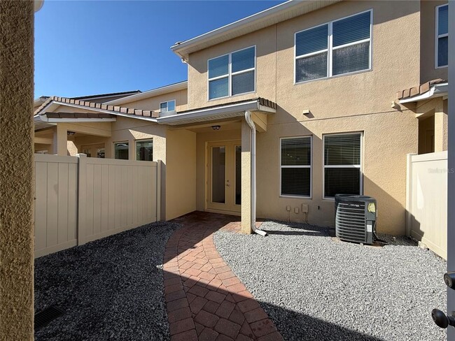 Building Photo - 7605 Ripplepointe Way