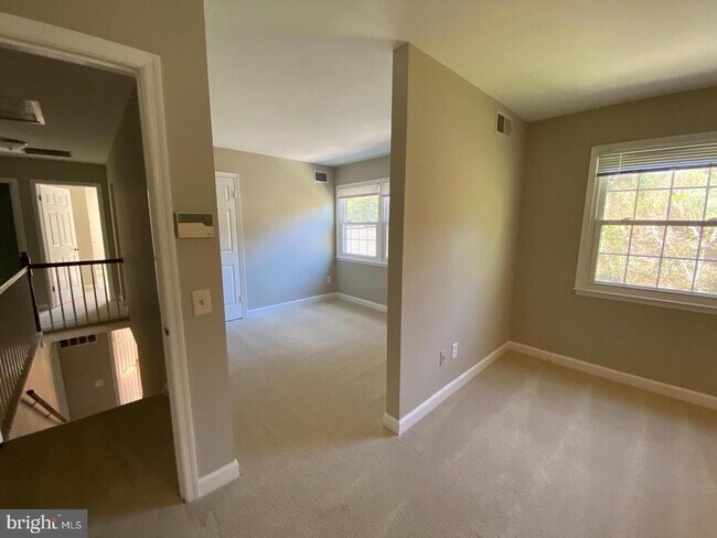 Building Photo - 3707 Moss Brooke Ct