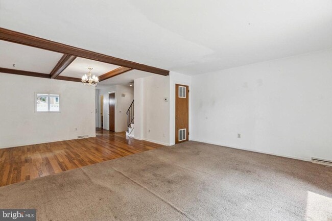 Building Photo - 5 Cornwallis Square