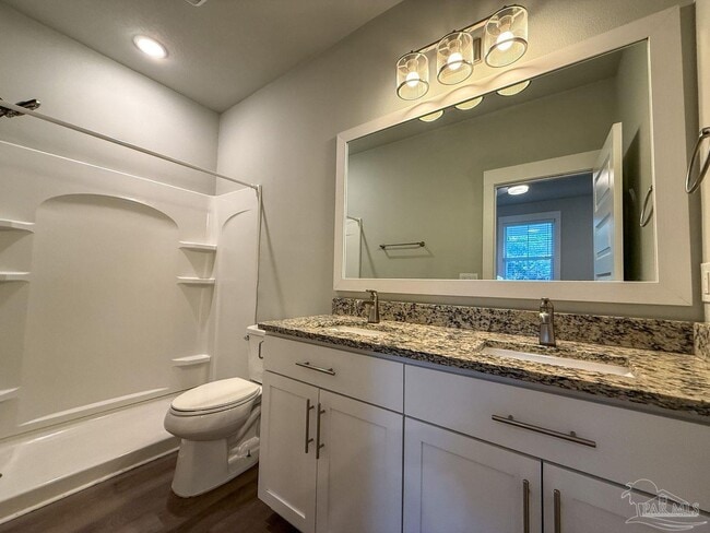 Building Photo - 1006 N D St