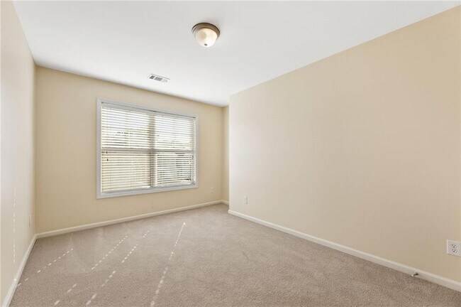 Building Photo - 6210 Elmshorn Way