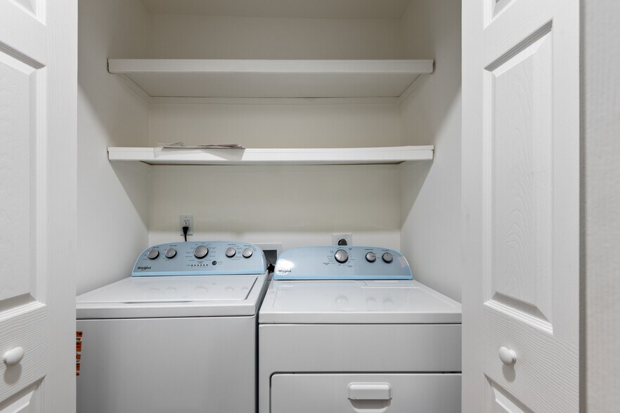 Building Photo - 907 Beaufort St