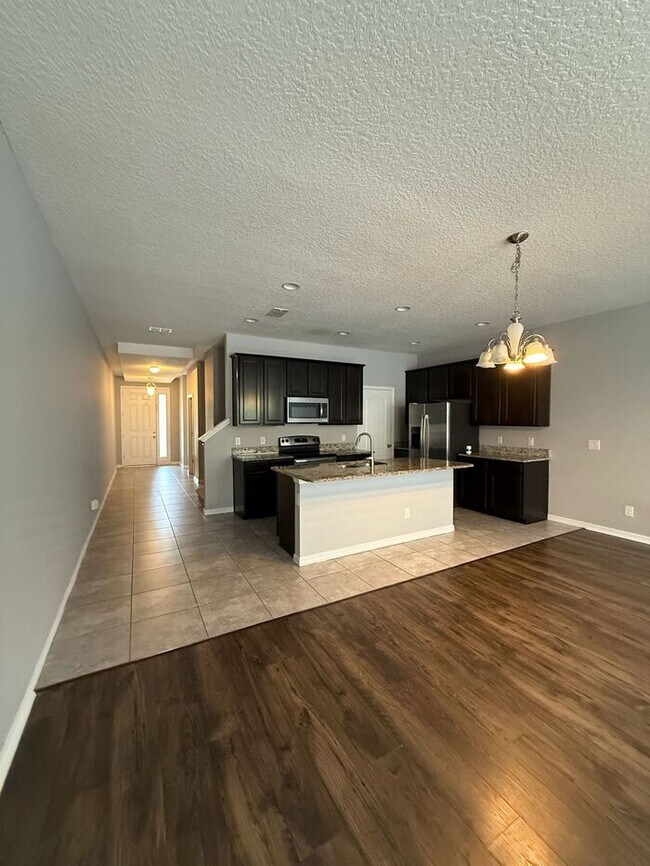Building Photo - 7681 Ripplepointe Way
