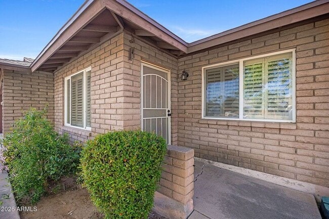 Building Photo - 2137 E Apollo Ave