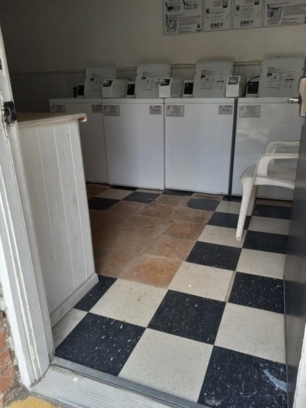 Building Photo - 8067 Meadow Road Unit 114D