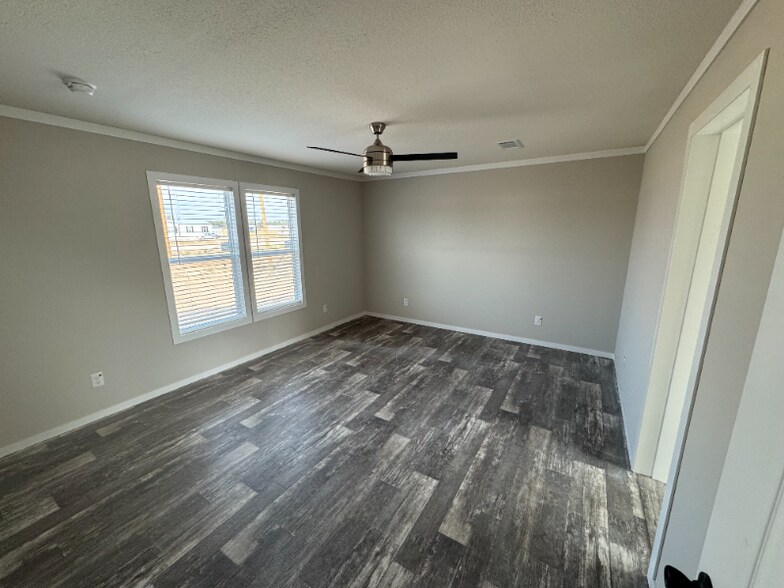 Building Photo - 238 Patriot Ln