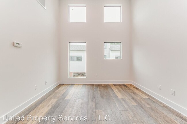 Building Photo - 1 br, 1 bath House - 313 Devalcourt #100