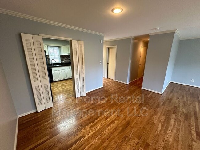 Building Photo - 5197 W 75th St