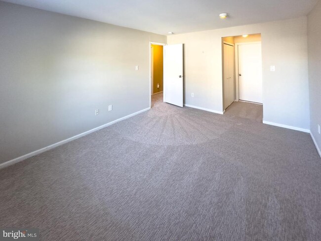 Building Photo - 806 Wharton Rd