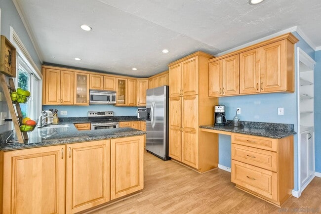 Building Photo - 17521 Hada Dr