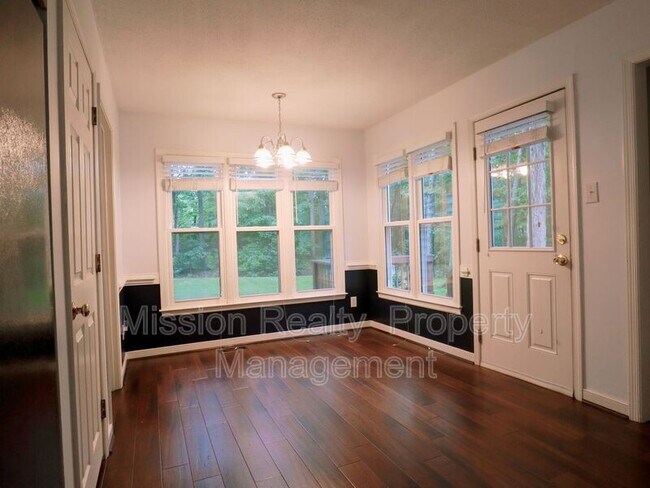 Building Photo - 13701 Arrowood Ct