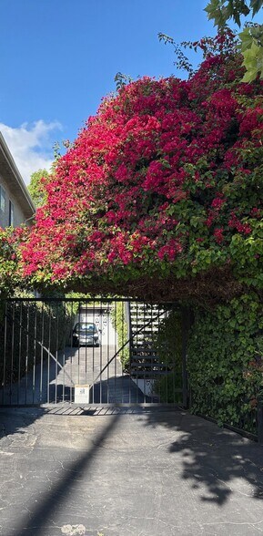 Building Photo - 4753 Kester Ave