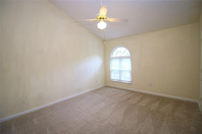 Building Photo - 4028 Elm St