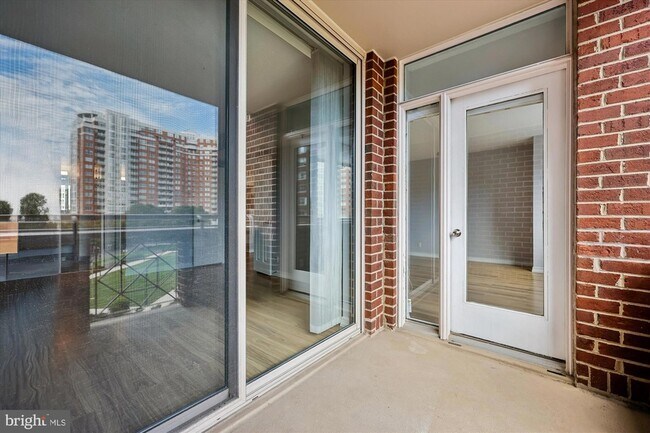 Building Photo - 5809 Nicholson Ln