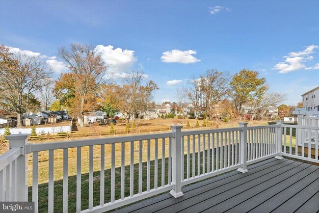 Building Photo - 308 Bennetts Ct