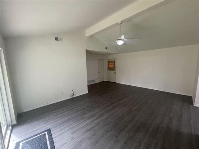Building Photo - 701 S Hunters Glen Cir
