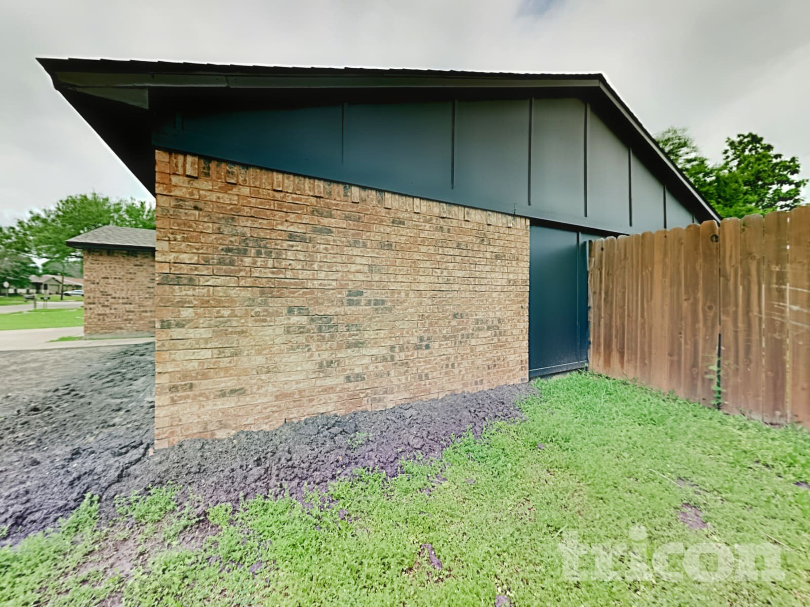 Building Photo - 416 Forestwood Dr
