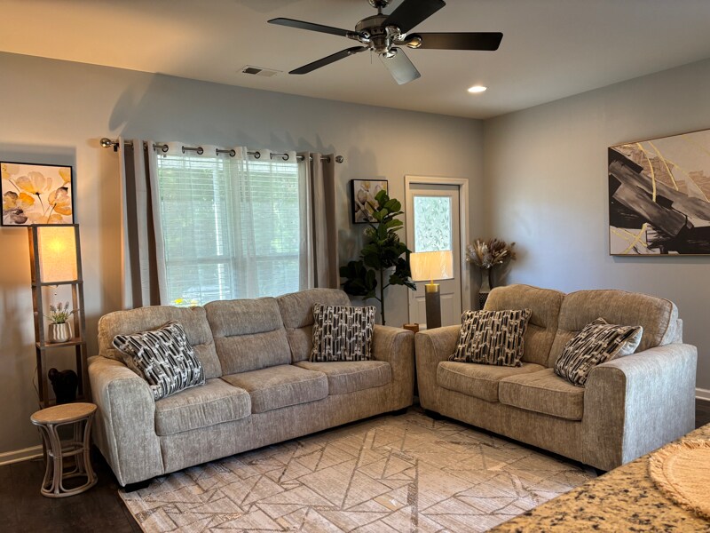 Building Photo - 173 Olde Towne Way