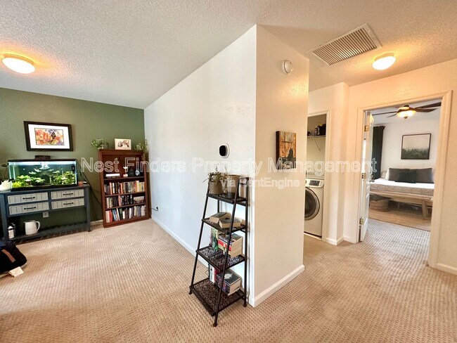 Building Photo - 1659 Biscayne Bay Cir