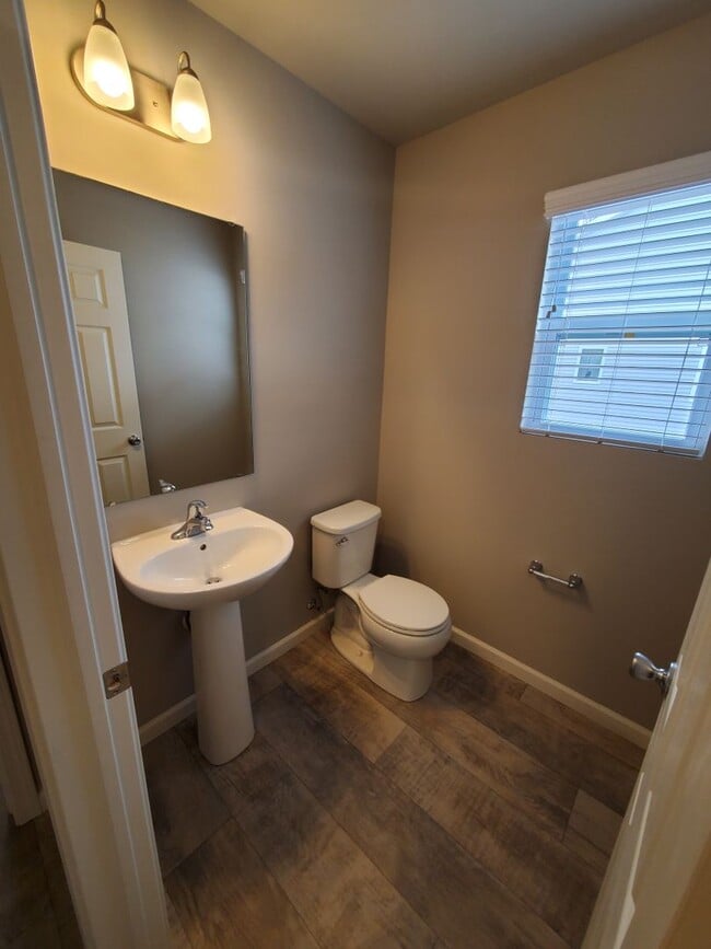 Building Photo - COMING SOON!! STUNNING 4 BEDROOM HOME FOR ...