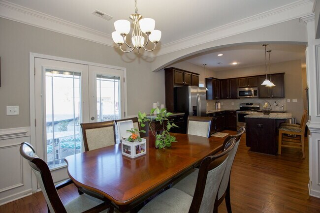 Building Photo - 3028 Helmsman Dr