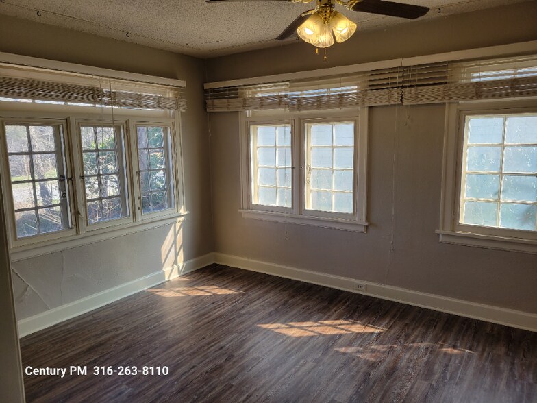 Building Photo - 3419 Edgemont St