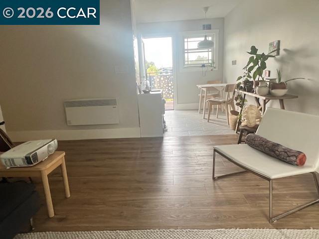 Building Photo - 1325 Hopkins St