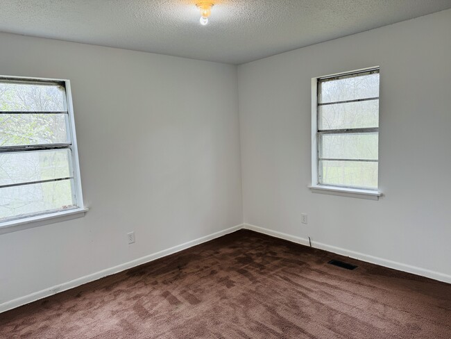 Building Photo - 168 Drum Cir