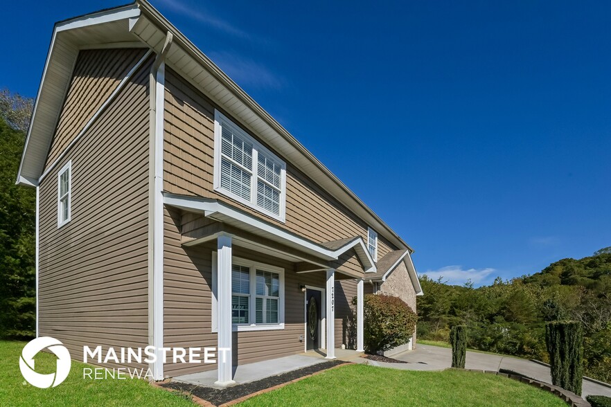 Primary Photo - 7207 Remagen Ln