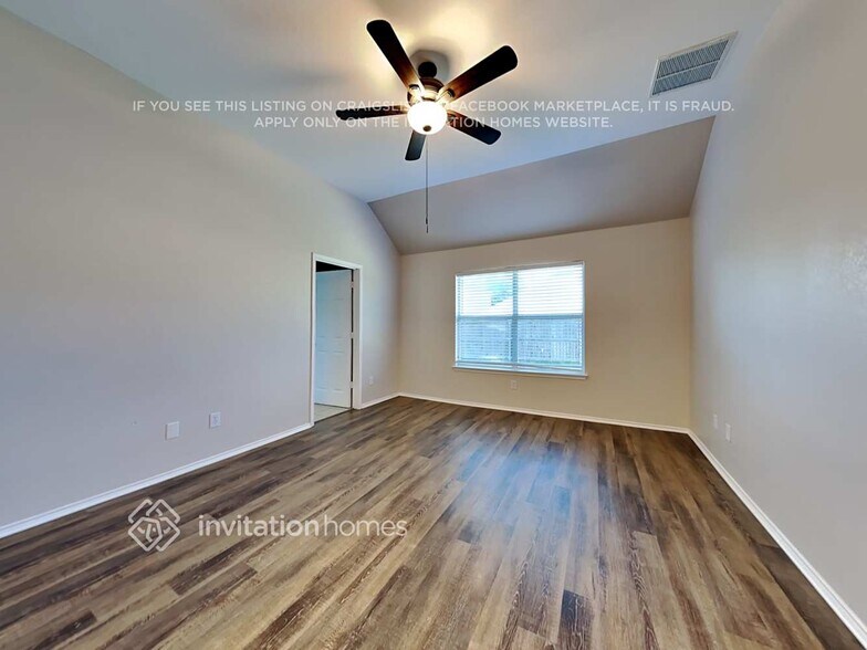 Building Photo - 253 Hilltop Dr