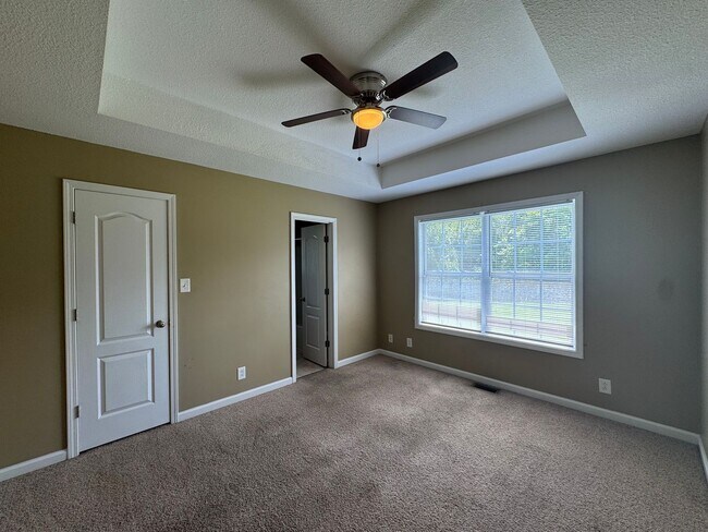 Building Photo - 371 Andrew Dr
