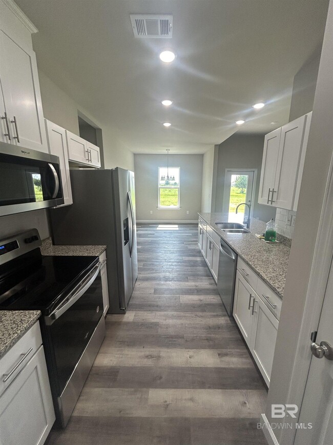 Building Photo - 8736 Lockridge Rd