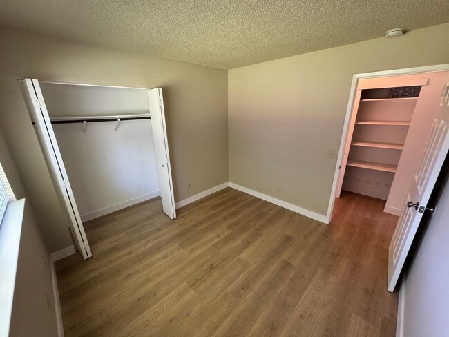 Building Photo - 3 bedroom 2 bathroom | House in Tahoe Park