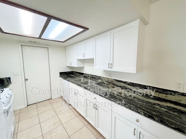 Building Photo - 33089 Shifting Sands Trail